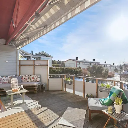 Rekkehus Pa Hamar Vest Med Jacuzzi Nyaraló