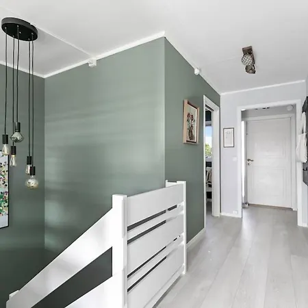 Holiday home Rekkehus Pa Hamar Vest Med Jacuzzi *