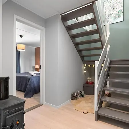 Rekkehus Pa Hamar Vest Med Jacuzzi Nyaraló